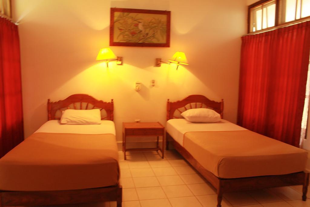 Hotel Angsoka Temukus Номер фото