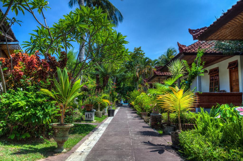 Hotel Angsoka Temukus Экстерьер фото